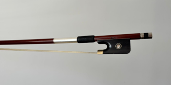 Imagen de Arco Semi-Profesional Cello 4/4 "Eléve"